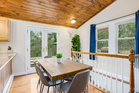 Harpers Ferry Cabin Hot Tub, Deck, Fire Pit, Wifi Exterior foto