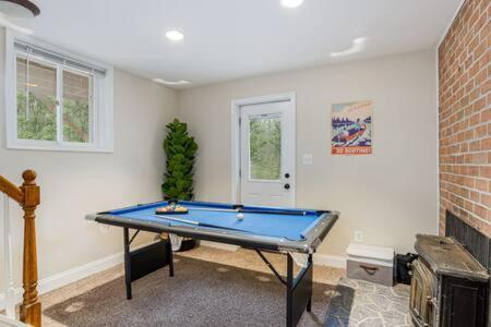 Harpers Ferry Cabin Hot Tub, Deck, Fire Pit, Wifi Exterior foto