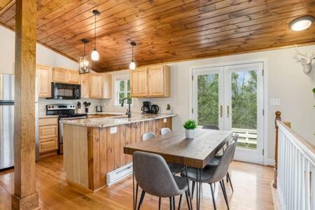 Harpers Ferry Cabin Hot Tub, Deck, Fire Pit, Wifi Exterior foto